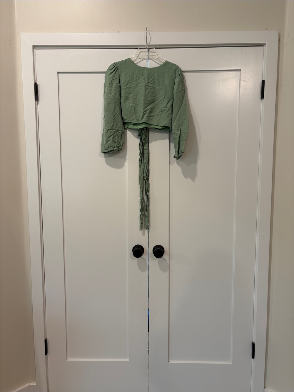 CAPULET moss green crop top